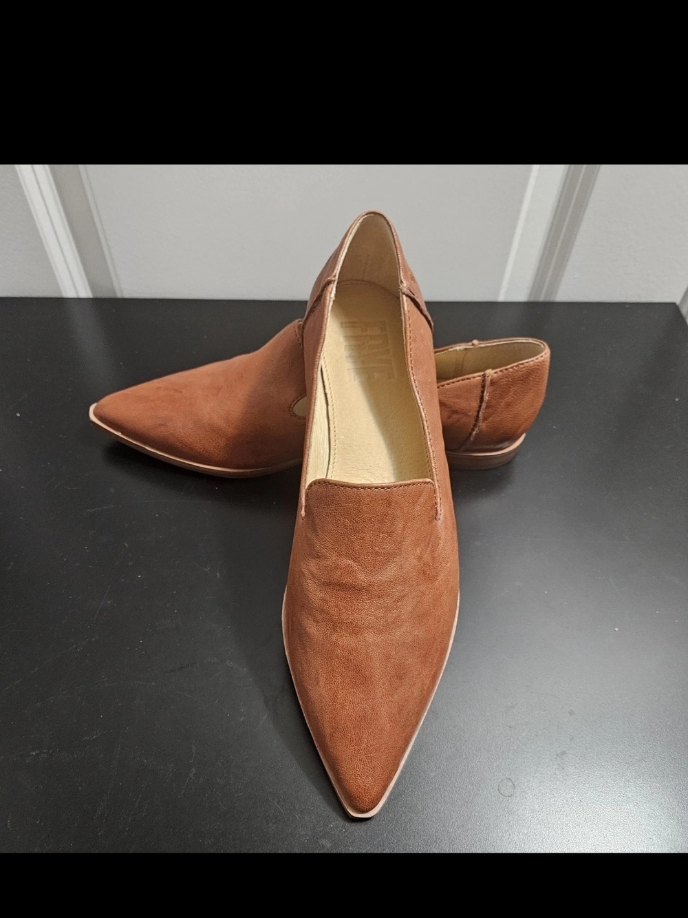 NIB Women's Frye Kenzie Venetian Flats Size 7.5M